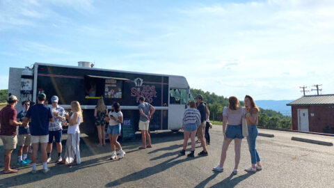 106 Street Food Truck at Carter Mountain Orchard