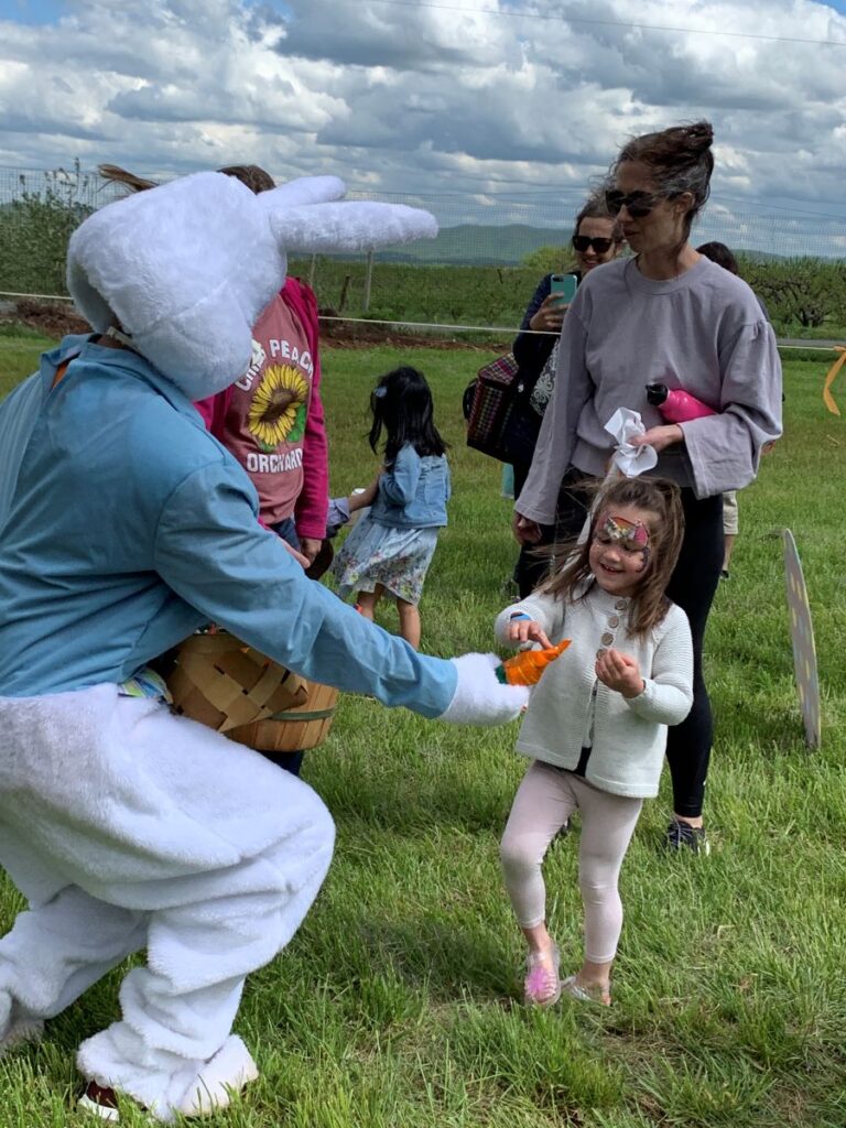 Easter bunny at Chiles Peach Orchard Hop Into Spring