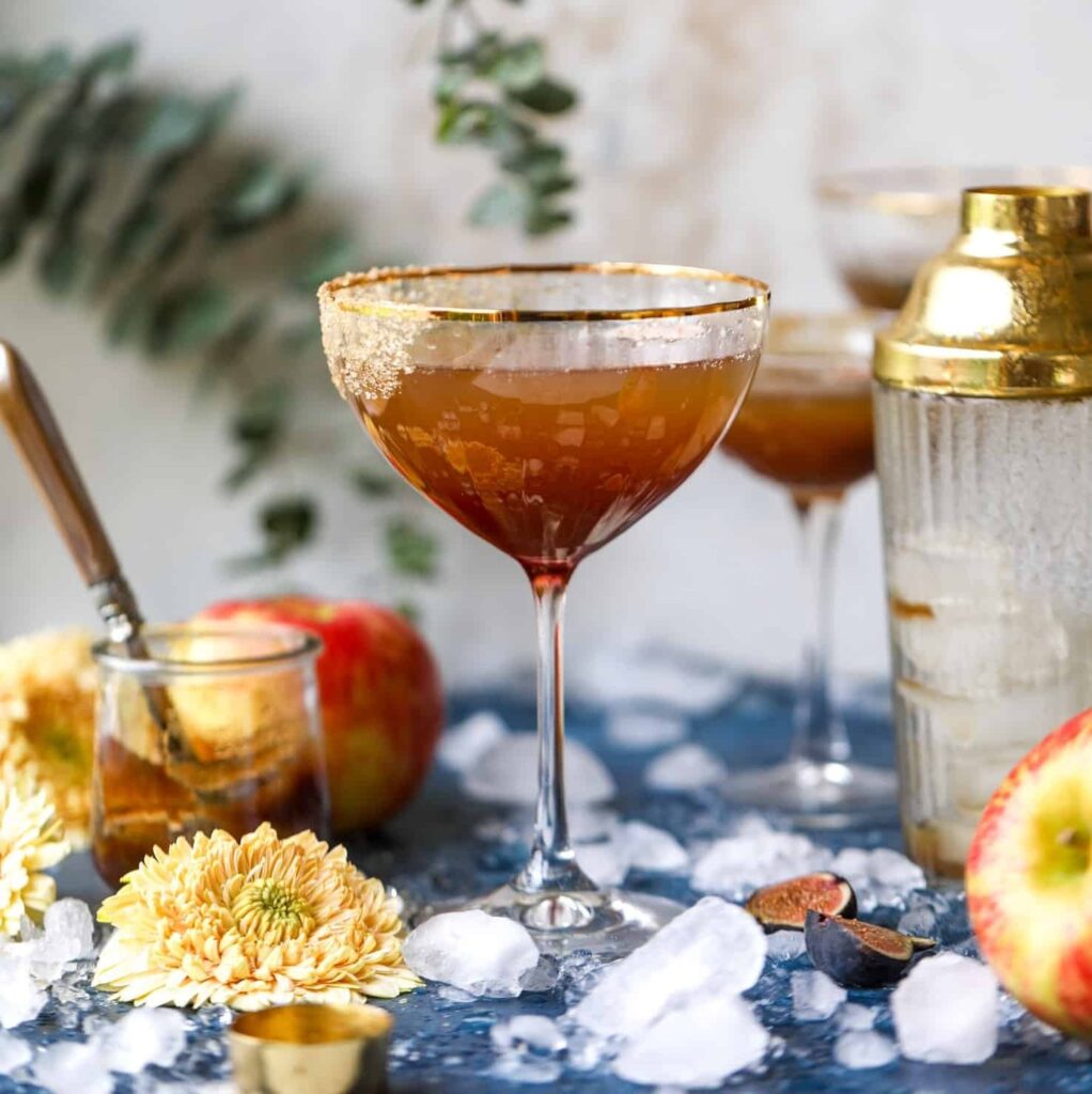 Autumn apple bourbon fizz.