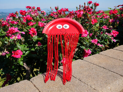 A paper plate jellyfish